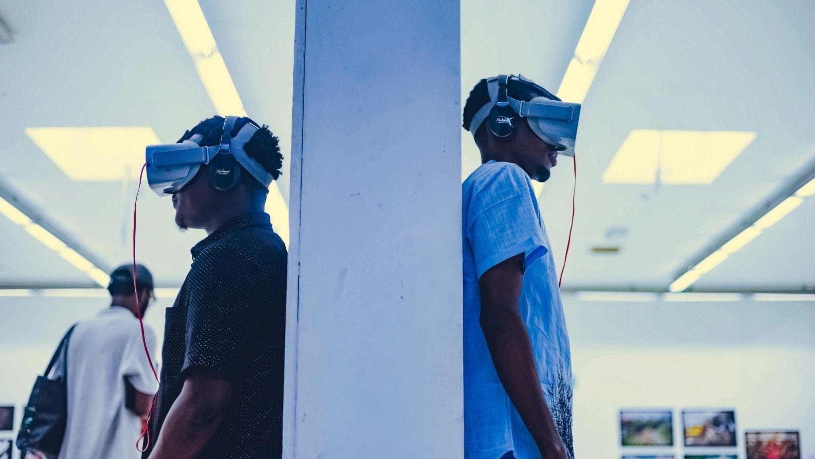 motion sickness vr, vr workspace health, virtual reality motion prevention, vr ergonomics health, prevent vr motion sickness, vr workspace injury risk, immersive vr health concerns, vr motion sickness solutions, virtual reality user comfort, vr environment health risks
